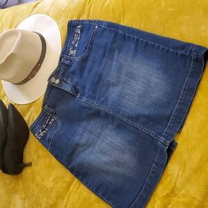 Style & Co Jean skirt sz 10 w/ stretch.